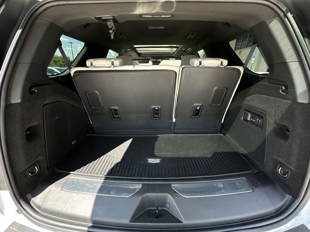 Certified 2024 Cadillac Escalade Sport w/ LPO, ONYX Package image 33