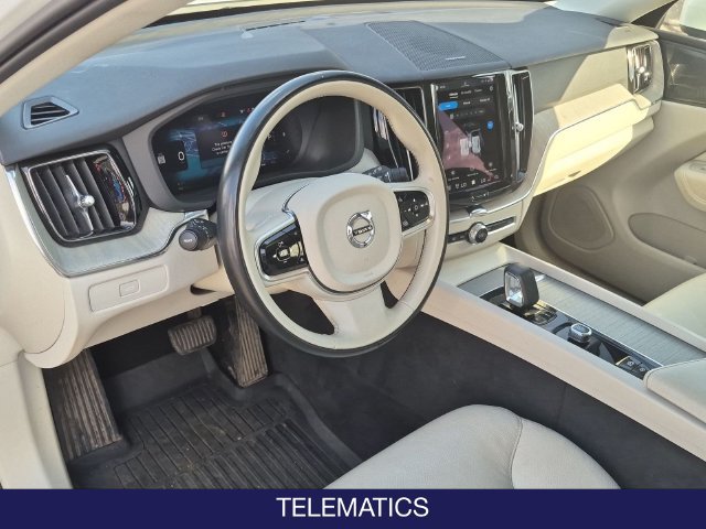 Used 2023 Volvo XC60 B5 Plus w/ Climate Package AWD/4WD image 10