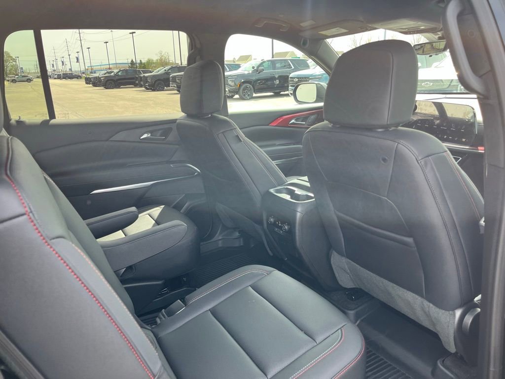 Used 2026 Chevrolet Traverse Z71 w/ Driver Confidence Package AWD/4WD image 29