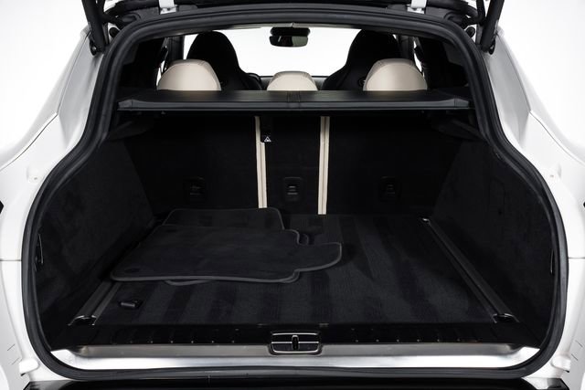 Used 2023 Aston Martin DBX AWD/4WD image 5