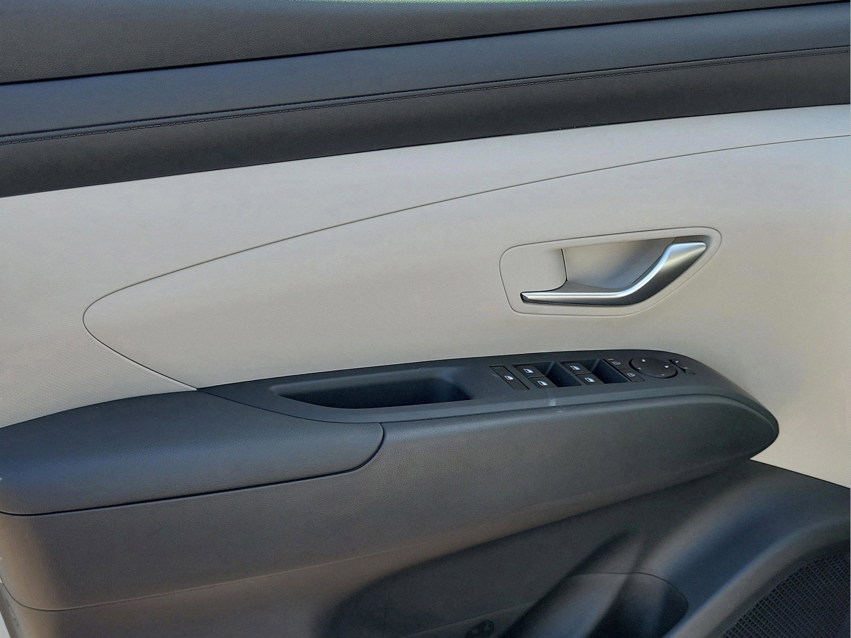 New 2026 Hyundai Tucson SE image 18