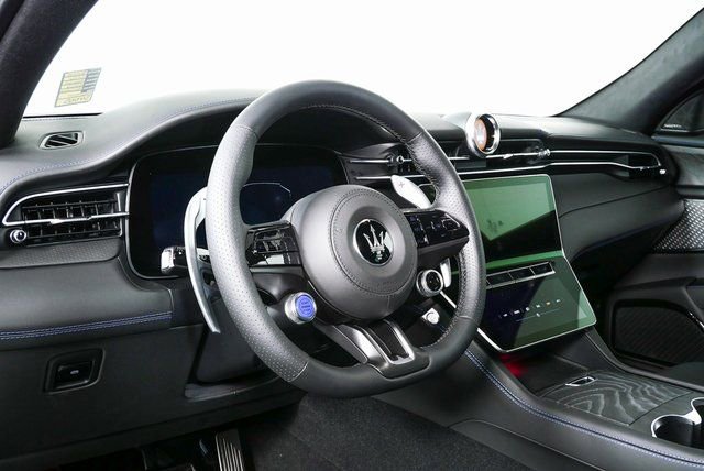 New 2026 Maserati Grecale Modena image 6