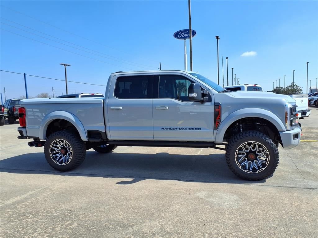 New 2026 Ford F250 Lariat w/ Black Appearance Package image 8