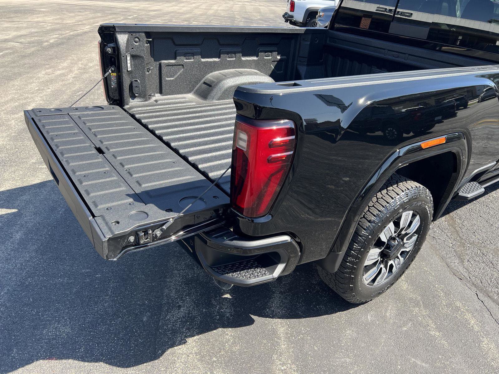 New 2026 GMC Sierra 2500 Denali w/ Denali Reserve Package image 51