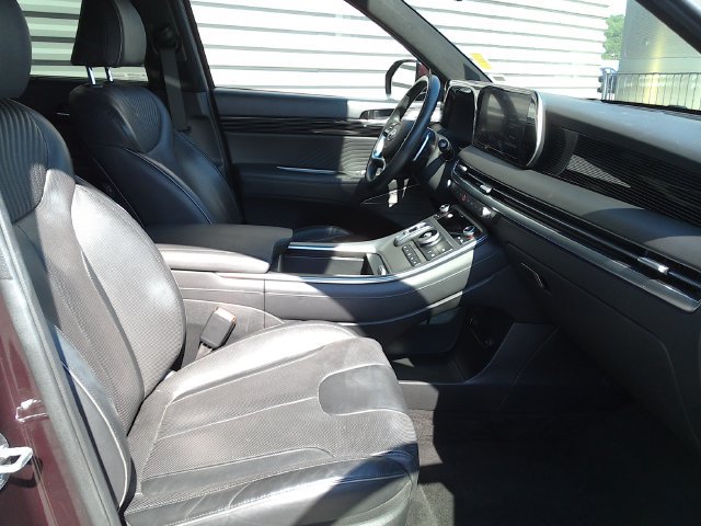 Used 2024 Hyundai Palisade Calligraphy FWD image 35