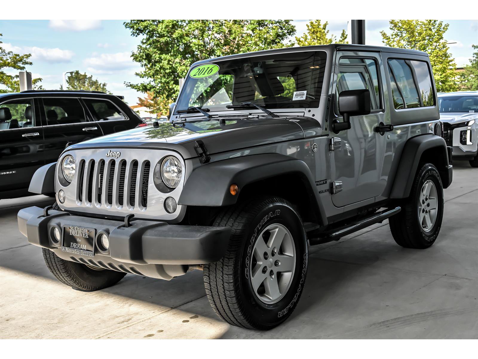 Used 2016 Jeep Wrangler Sport w/ Quick Order Package 24S AWD/4WD image 5