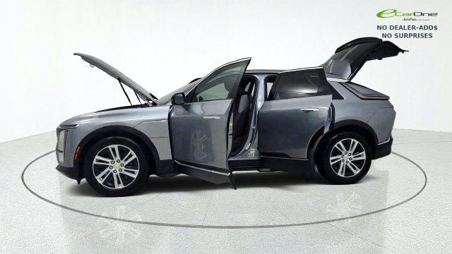 Used 2024 Cadillac Lyriq Tech w/ Driver Assist Package AWD/4WD image 14