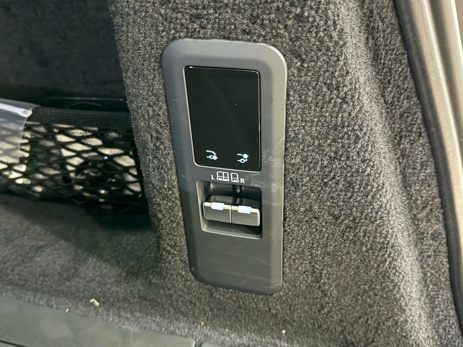 New 2025 Land Rover Range Rover Sport image 39