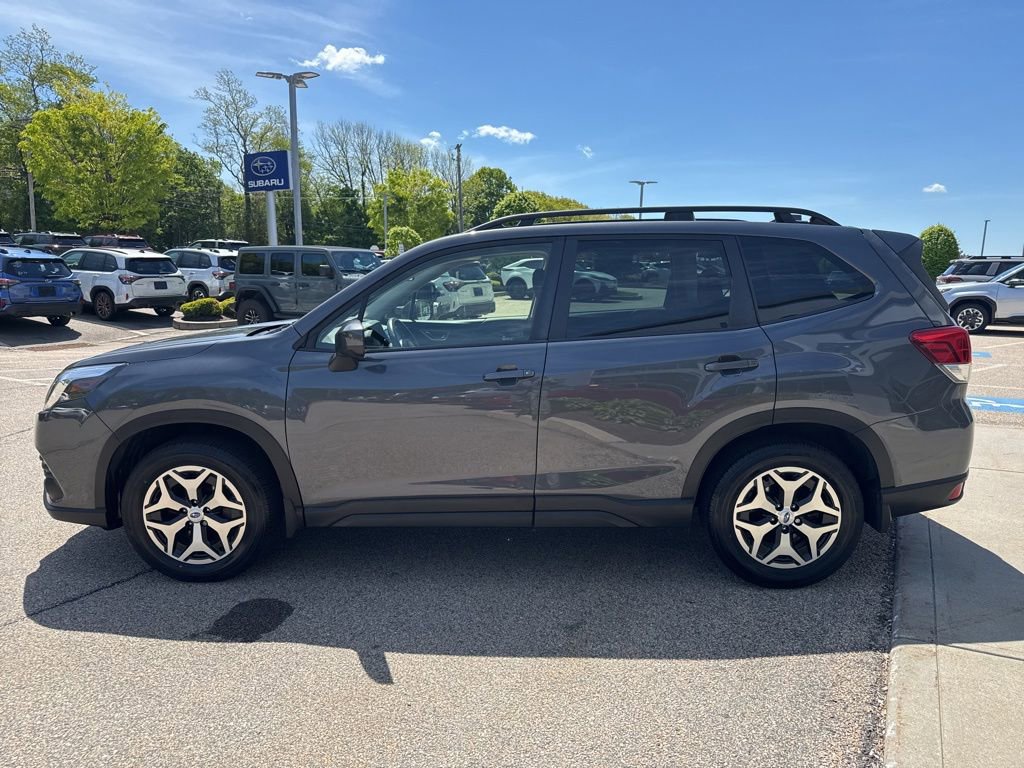 Used 2023 Subaru Forester Premium AWD/4WD image 6