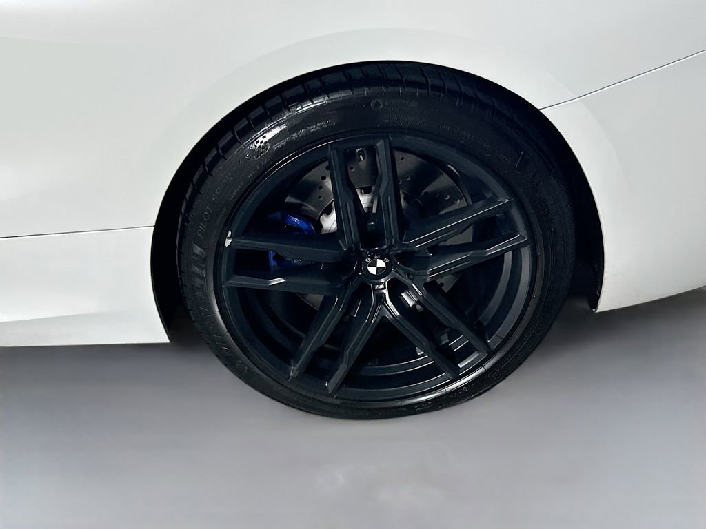 Used 2020 BMW M8 Convertible image 29