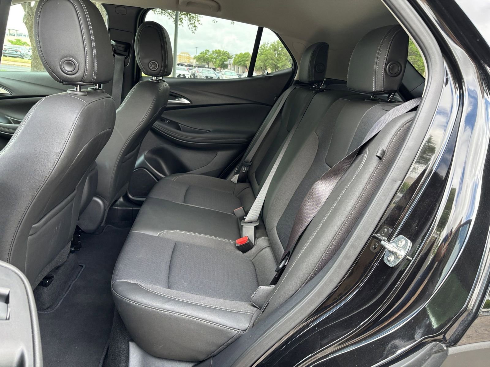 Used 2025 Buick Encore GX Preferred image 21