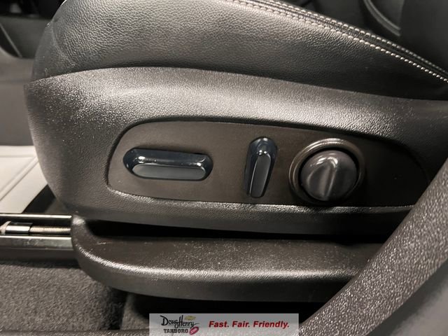 Used 2022 GMC Terrain SLT image 25