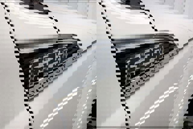 Used 2016 Ford F250 Lariat w/ Chrome Package image 9