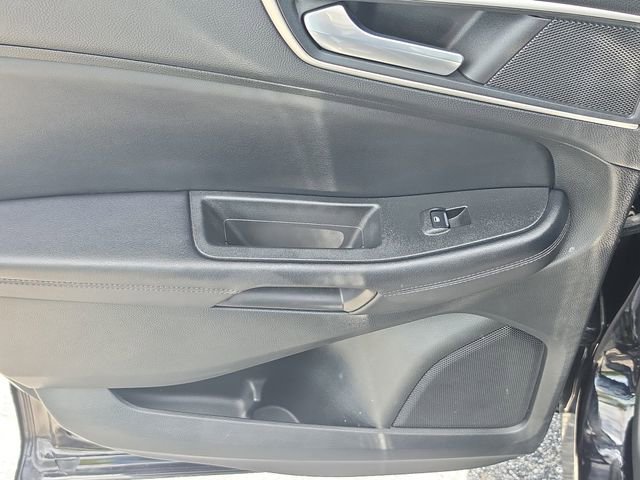 Used 2023 Ford Edge SEL AWD/4WD image 10