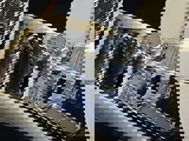 Used 2018 BMW 530i image 17