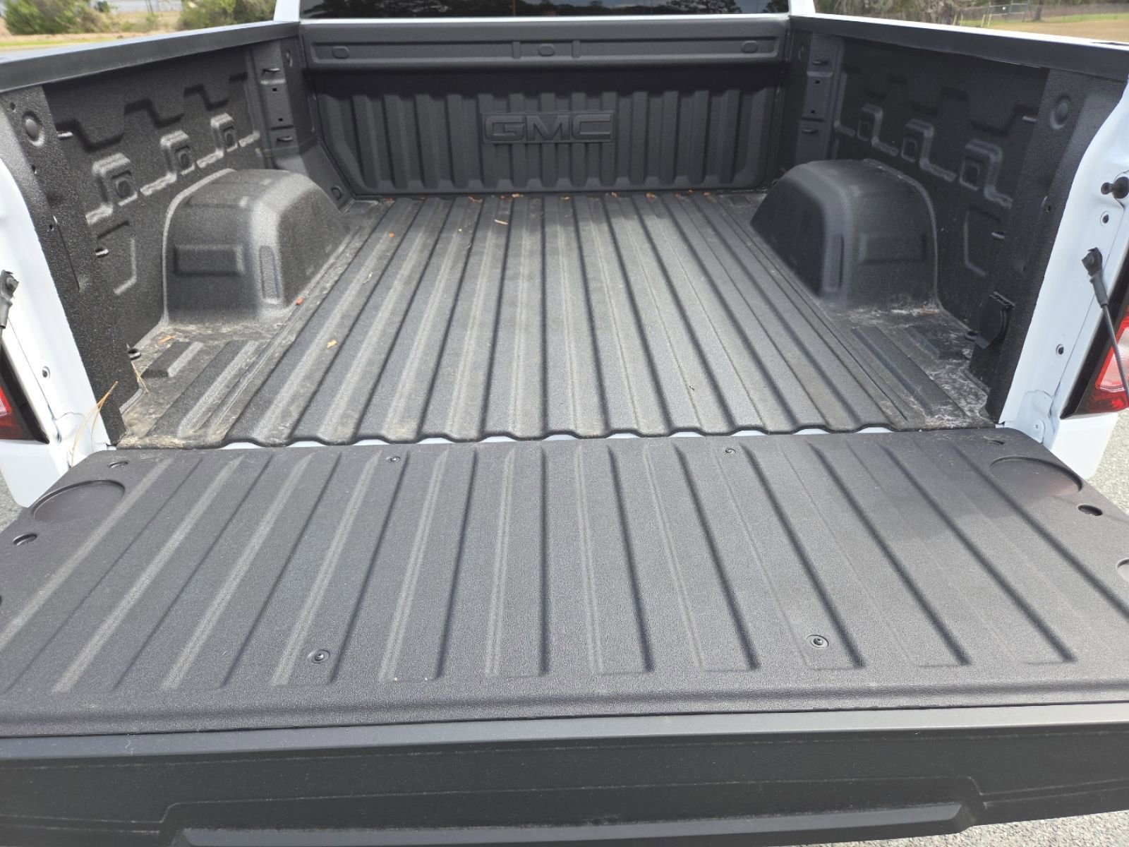 New 2026 GMC Sierra 1500 Elevation w/ X31 Off-Road Package AWD/4WD image 23