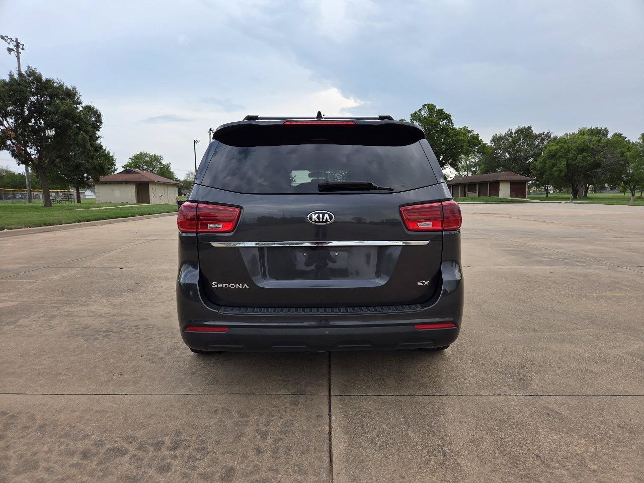 Used 2020 Kia Sedona EX FWD image 33