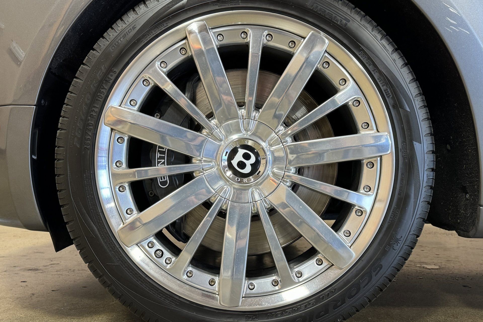 Used 2013 Bentley Mulsanne image 21