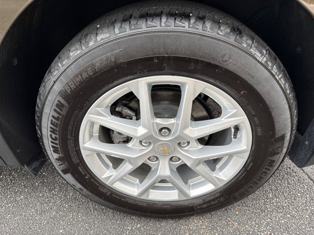 Certified 2024 Chevrolet Equinox LT w/ LPO, Floor Liner Package image 11