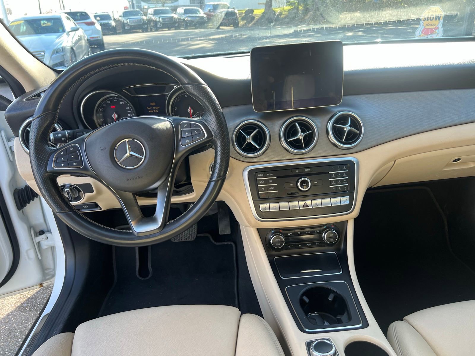 Used 2020 Mercedes-Benz GLA 250 4MATIC image 20