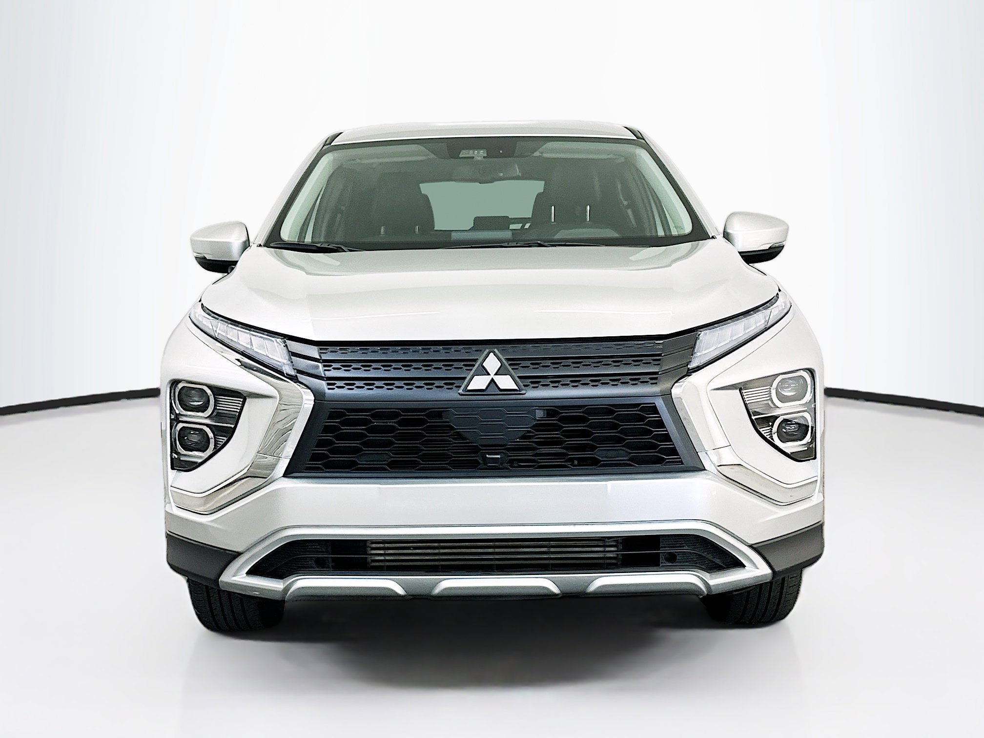 Used 2025 Mitsubishi Eclipse Cross SE image 2