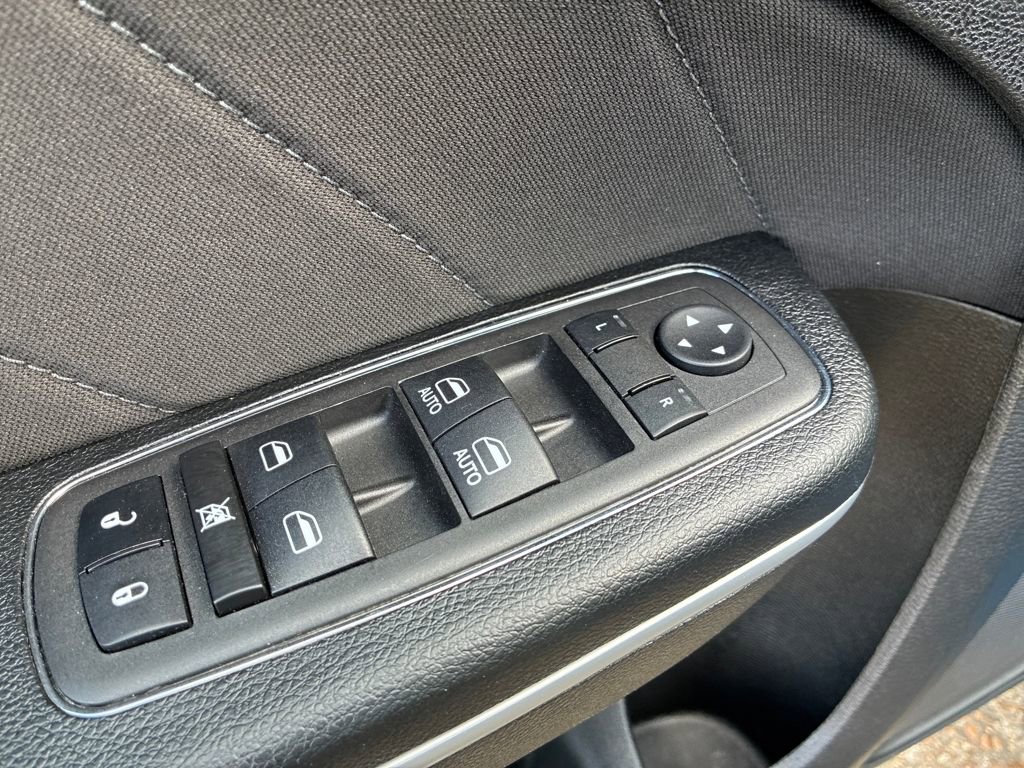 Used 2023 Dodge Charger SXT AWD/4WD image 13