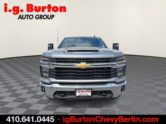 Used 2025 Chevrolet Silverado 2500 LT w/ Convenience Package image 2