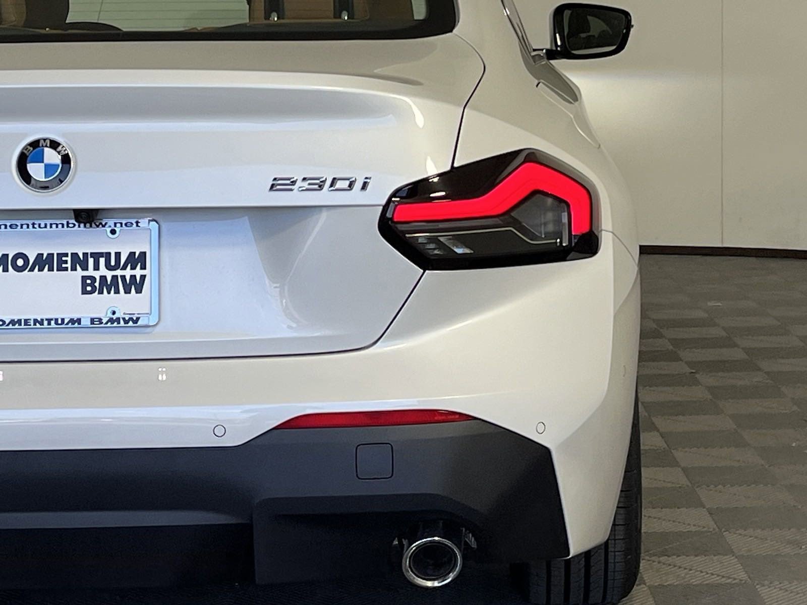 Used 2025 BMW 230i Coupe w/ M Sport Package image 11