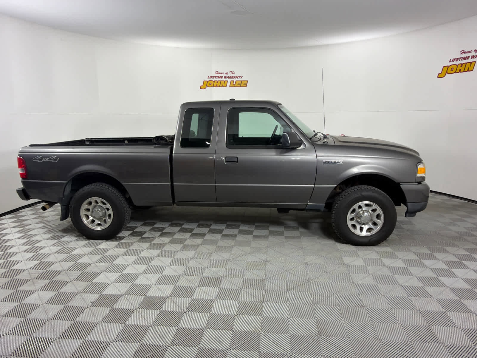Used 2011 Ford Ranger XLT image 7