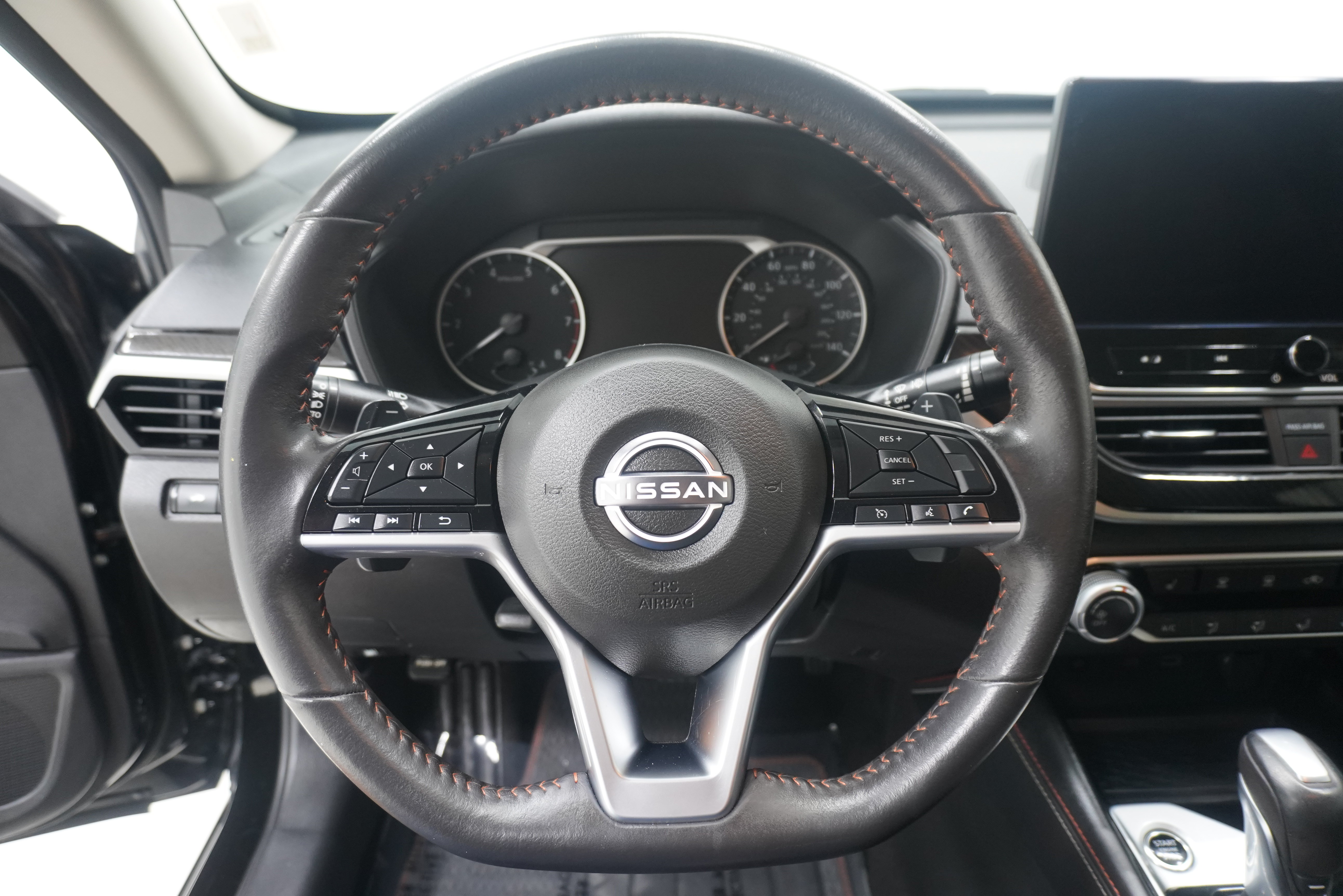 Used 2023 Nissan Altima 2.5 SR w/ SR Premium Package FWD image 16