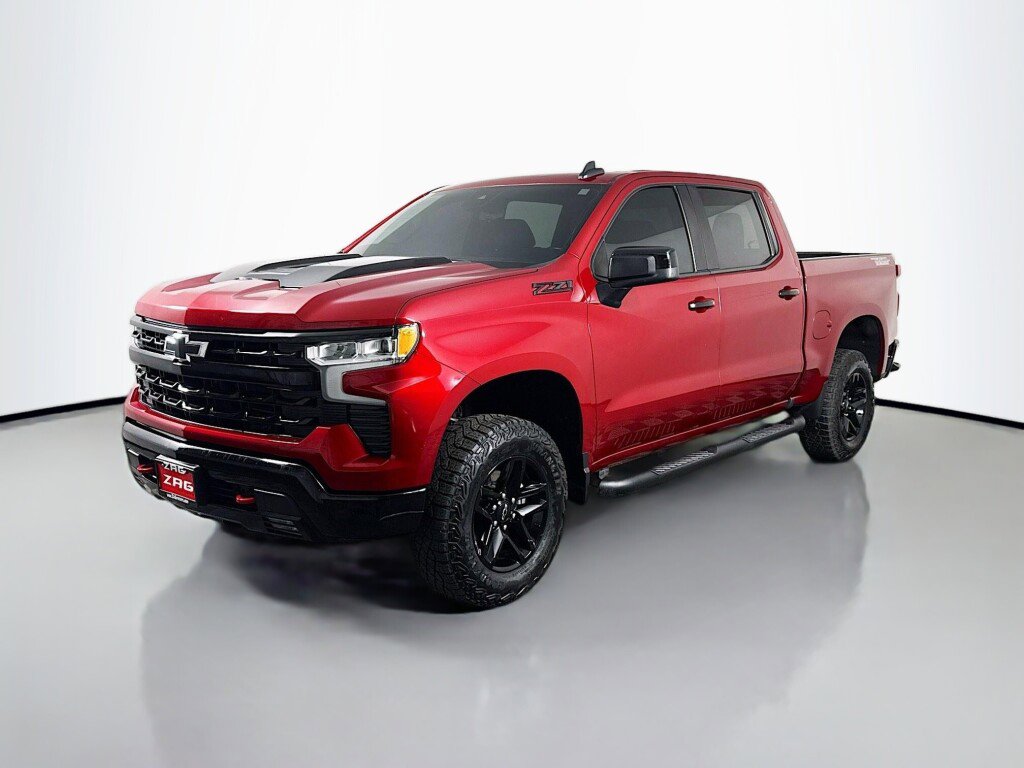 Used 2024 Chevrolet Silverado 1500 LT Trail Boss w/ Protection Package image 1