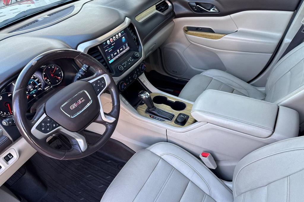 Used 2018 GMC Acadia Denali image 10