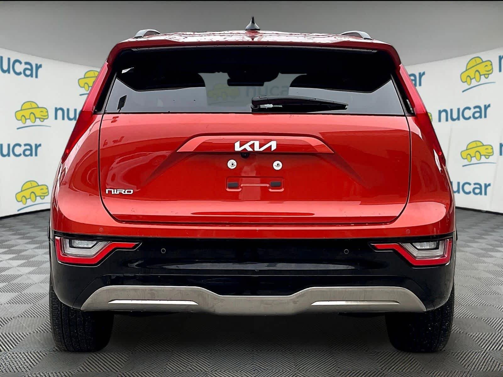 Used 2023 Kia Niro Wave w/ Wave Preserve Package FWD image 5