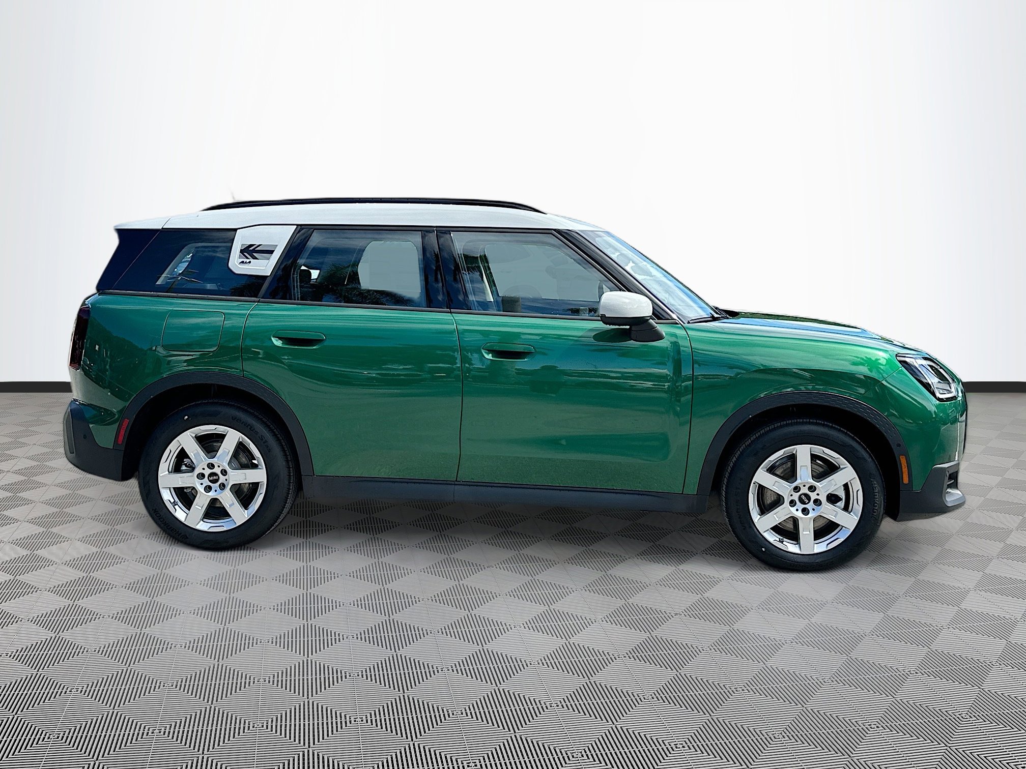 New 2025 MINI Cooper Countryman S image 8