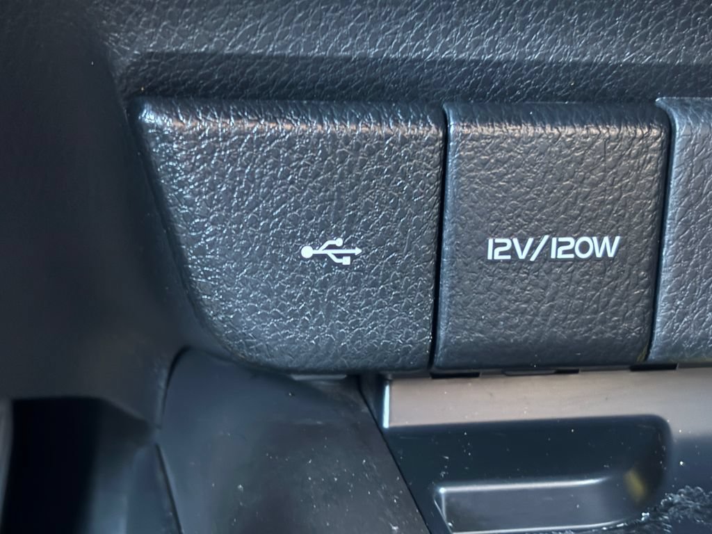 Used 2023 Toyota Camry XSE FWD image 17