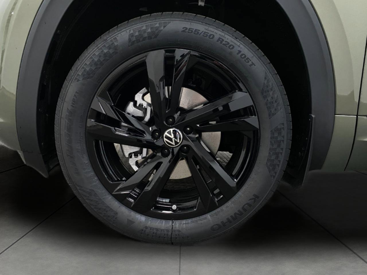 New 2026 Volkswagen Atlas Cross Sport SEL R-Line image 13