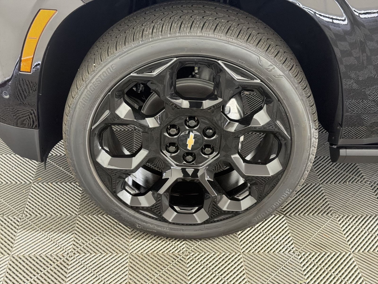 New 2026 Chevrolet Tahoe High Country AWD/4WD image 12