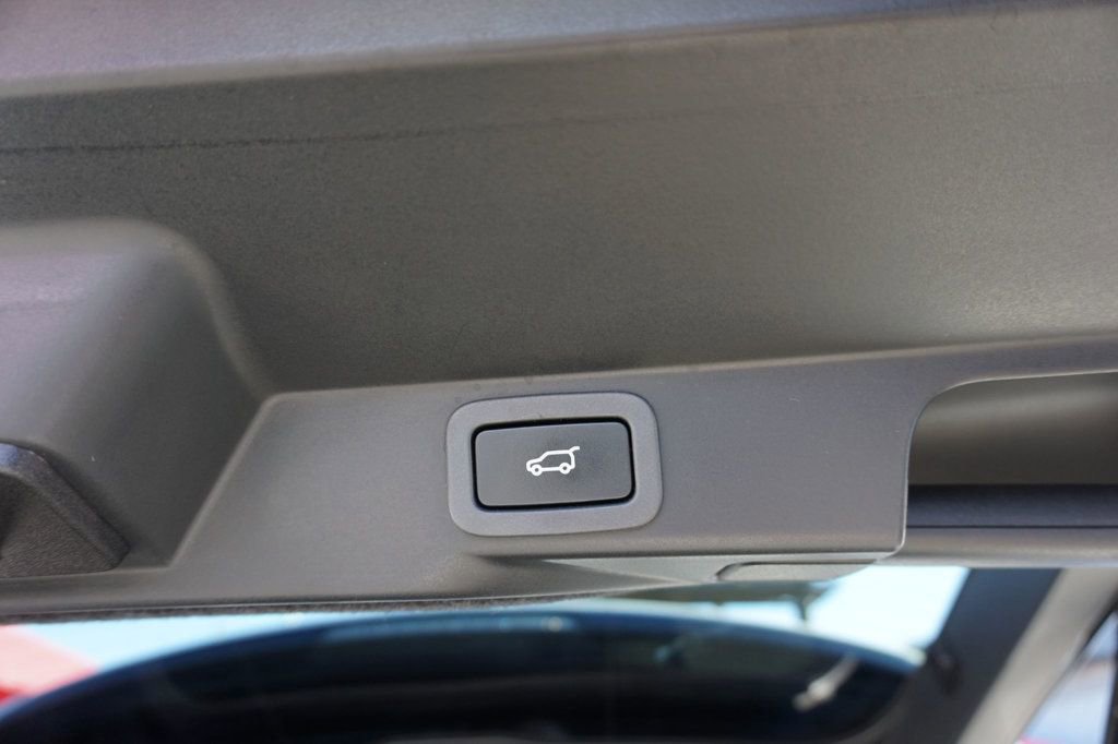 Used 2016 Land Rover Range Rover Sport Supercharged image 14