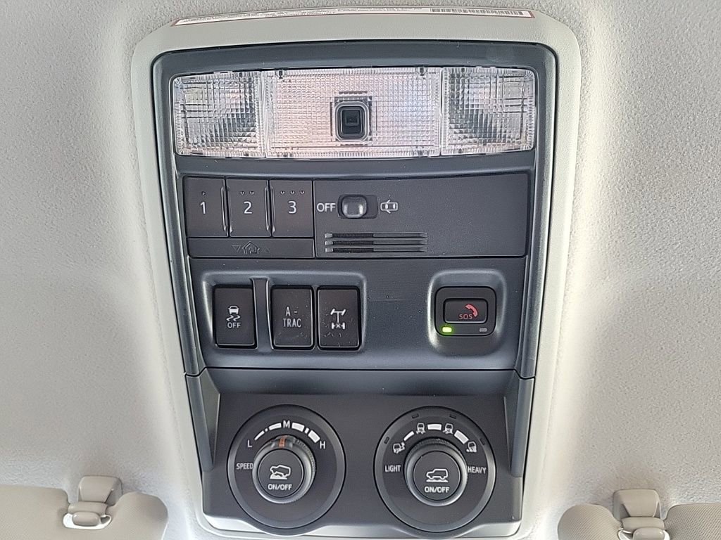 Used 2020 Toyota 4Runner TRD Off-Road Premium image 38