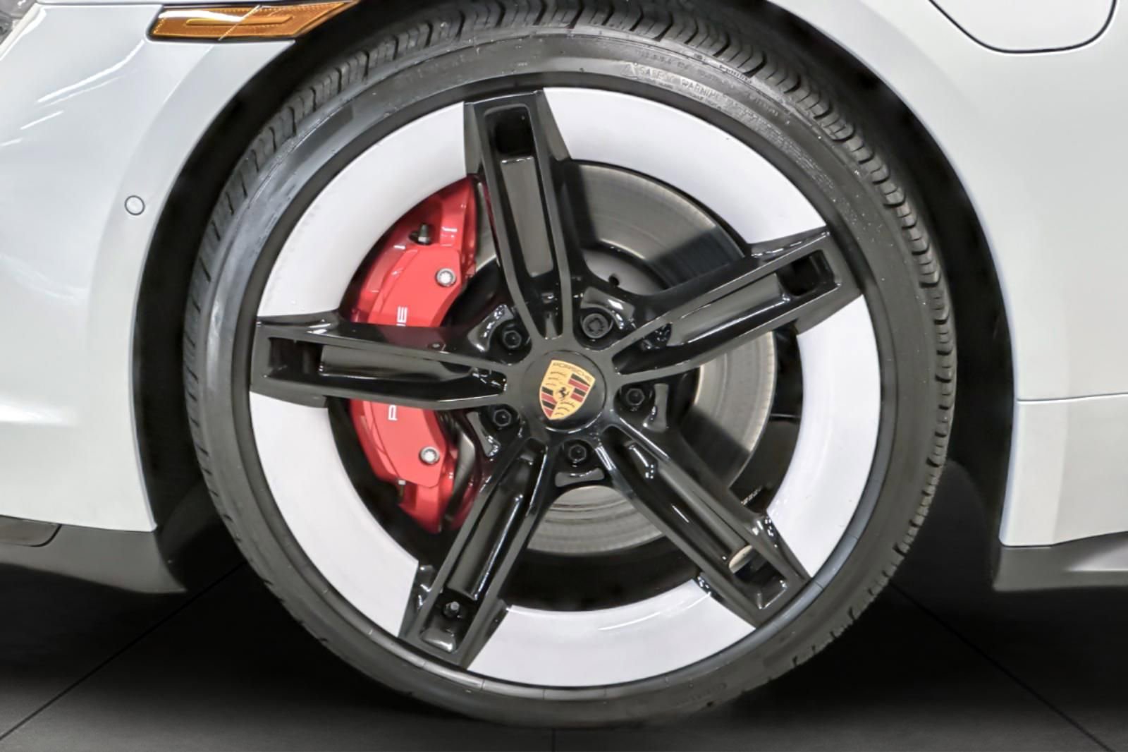 New 2025 Porsche Taycan GTS image 12