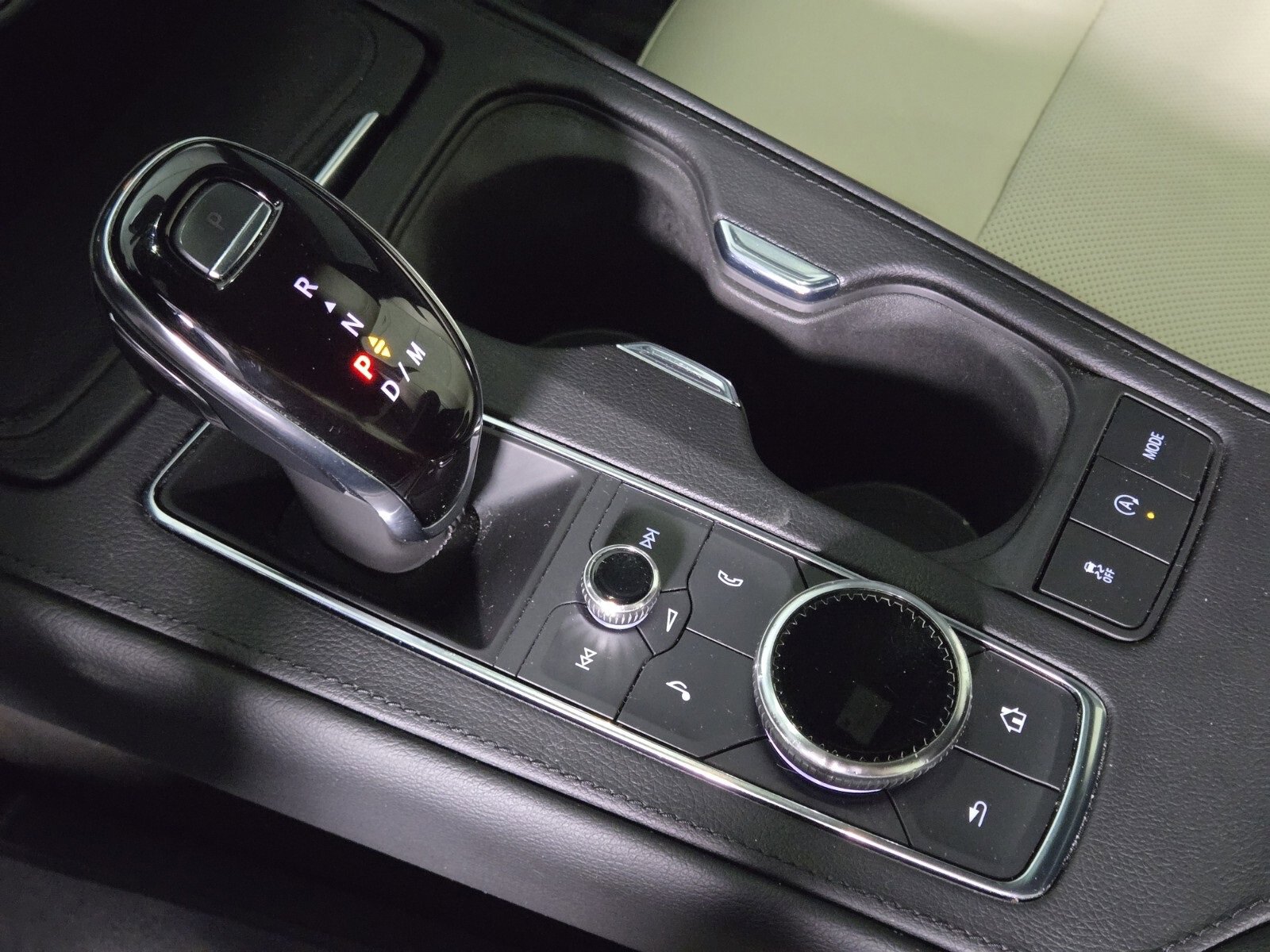 Used 2023 Cadillac XT4 Sport image 33