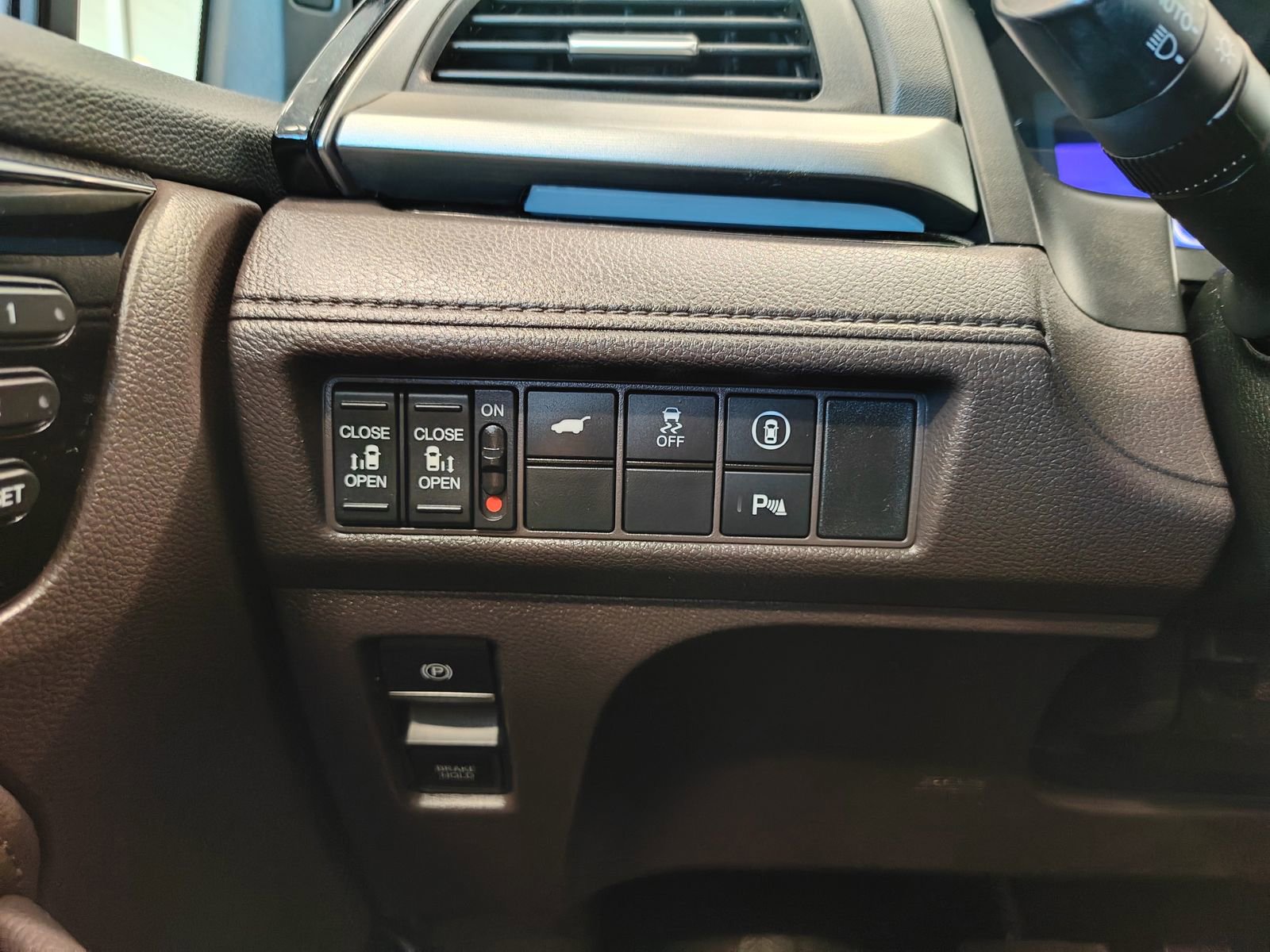 Used 2023 Honda Odyssey Touring image 13