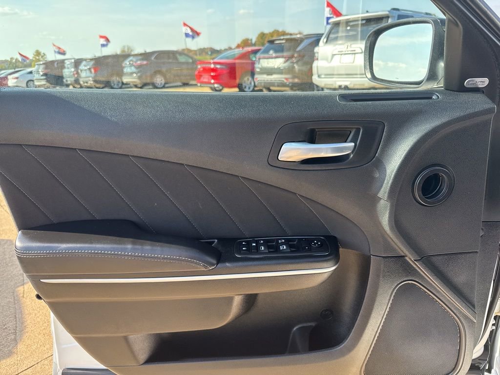 Certified 2023 Dodge Charger SXT RWD image 6