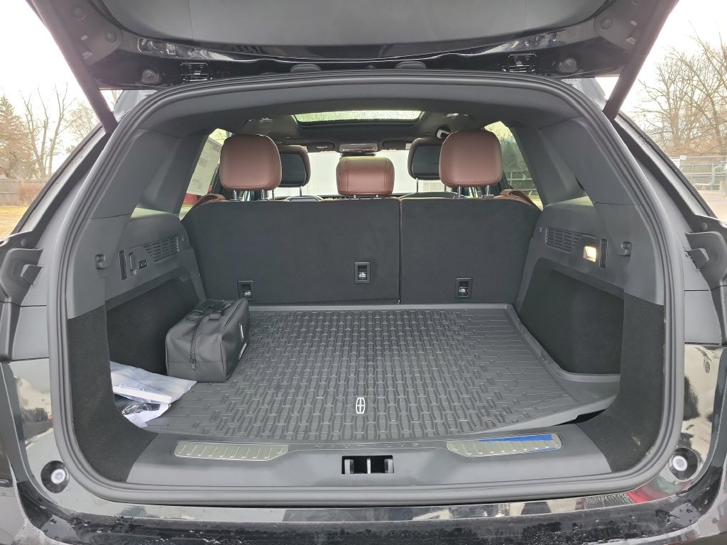 New 2026 Lincoln Nautilus Reserve AWD/4WD image 10