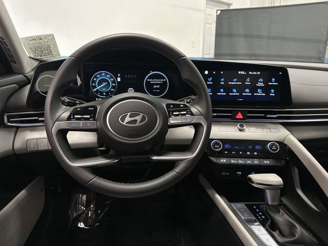Used 2024 Hyundai Elantra Limited image 5