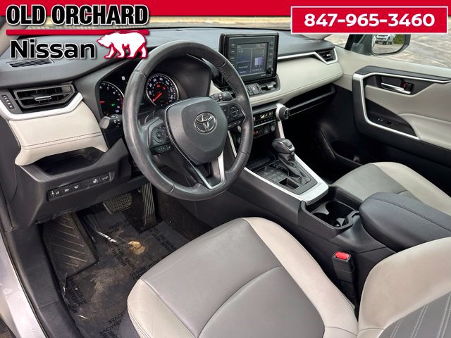 Used 2021 Toyota RAV4 XLE Premium AWD/4WD image 15