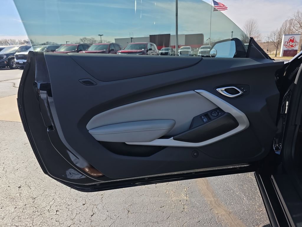 Certified 2024 Chevrolet Camaro SS RWD image 12