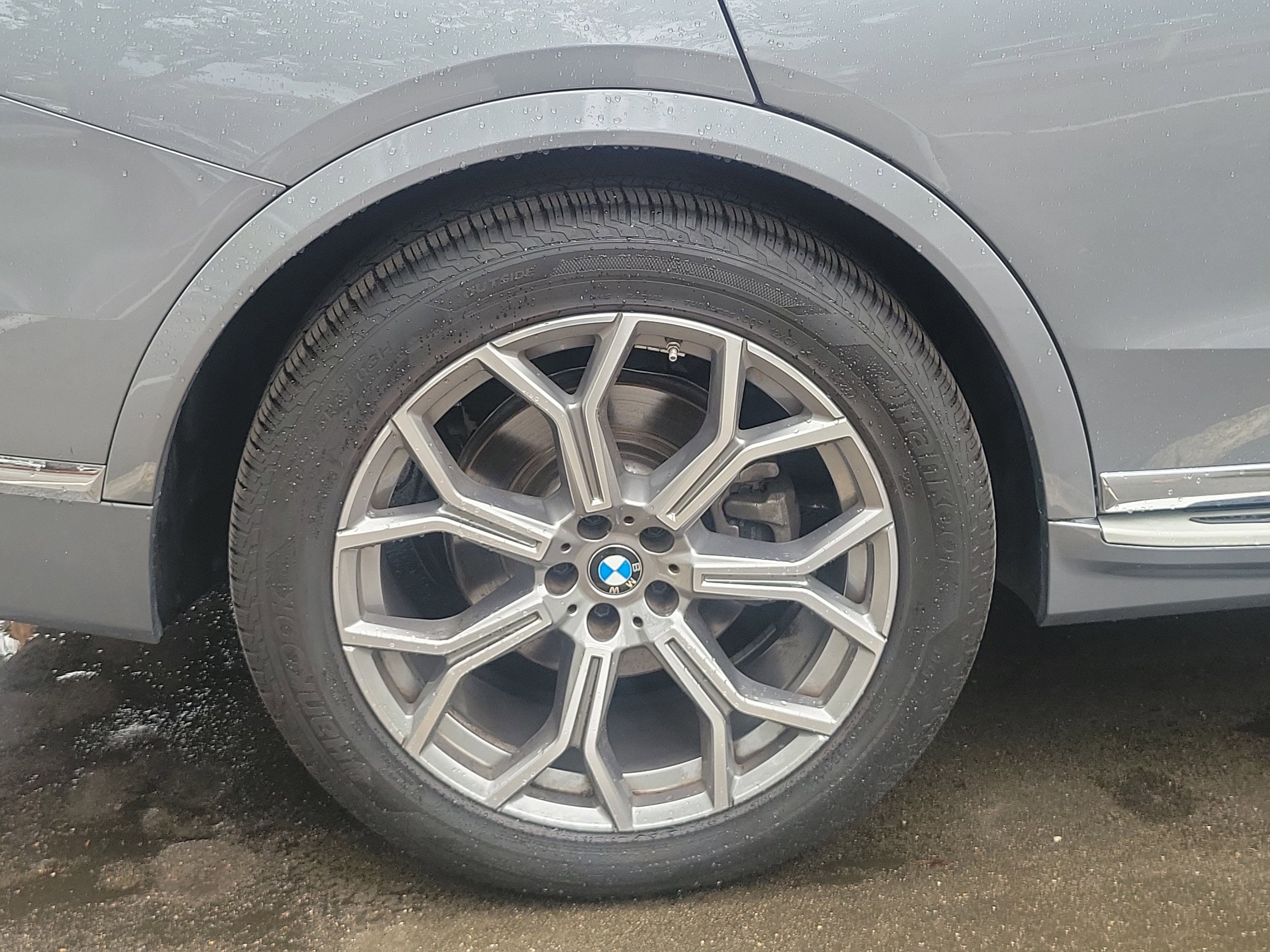Used 2024 BMW X7 xDrive40i image 7