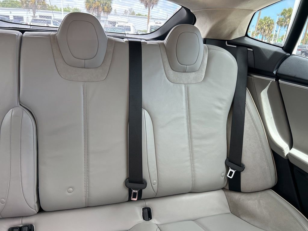 Used 2013 Tesla Model S Performance image 14