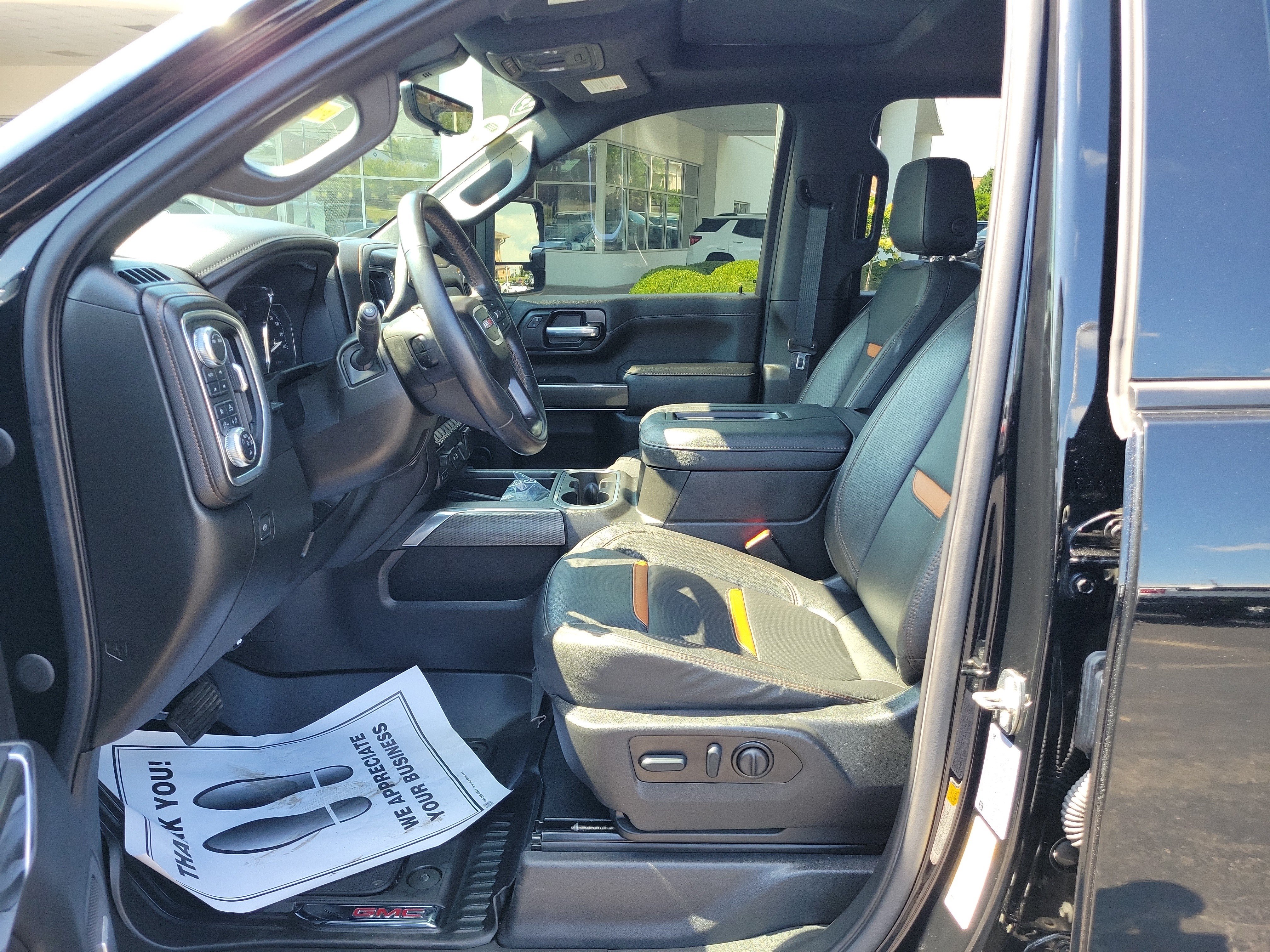 Used 2022 GMC Sierra 2500 AT4 w/ AT4 Premium Plus Package AWD/4WD image 15